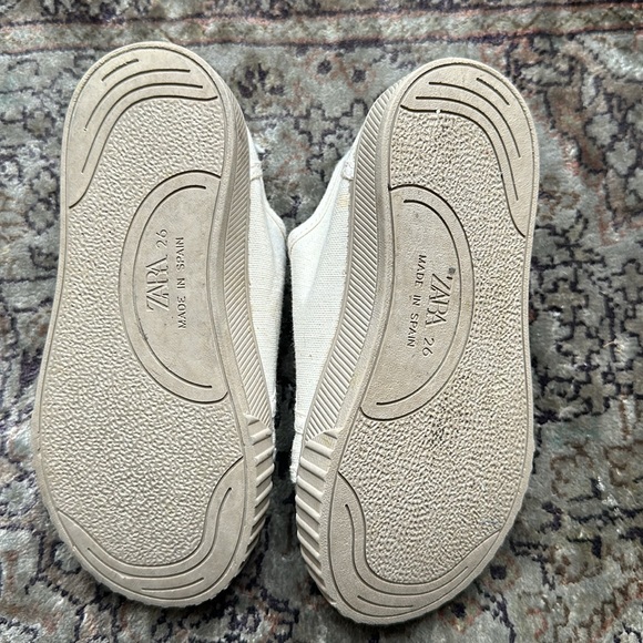 Zara kids canvas shoes, worn once - Picture 3 of 4